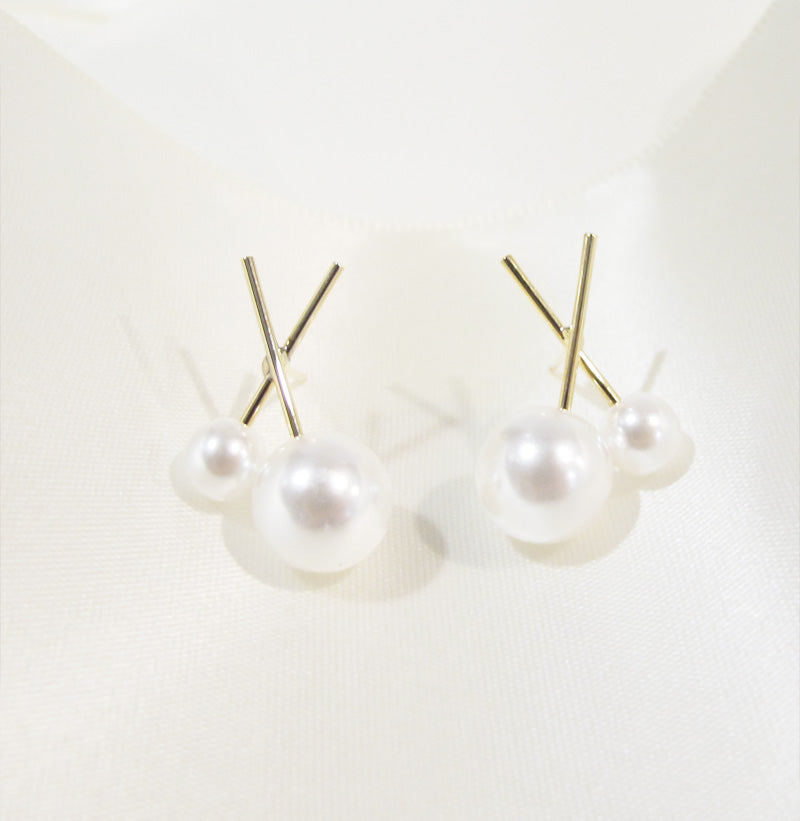 Amelia Pearl Earrings