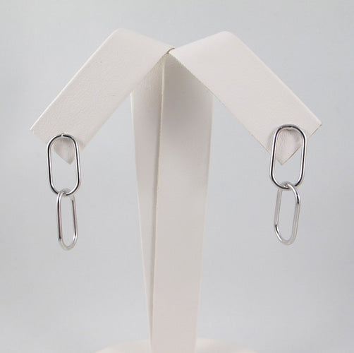 Linked oval shape hoops stud earrings