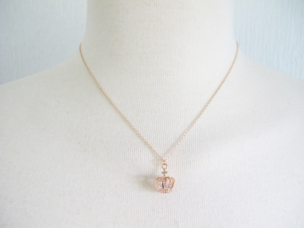 Crystal crown pendant necklace