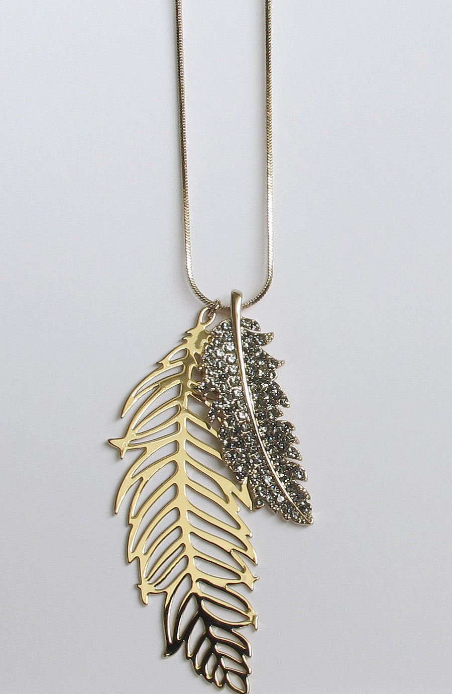 Double feathers long pendant necklace