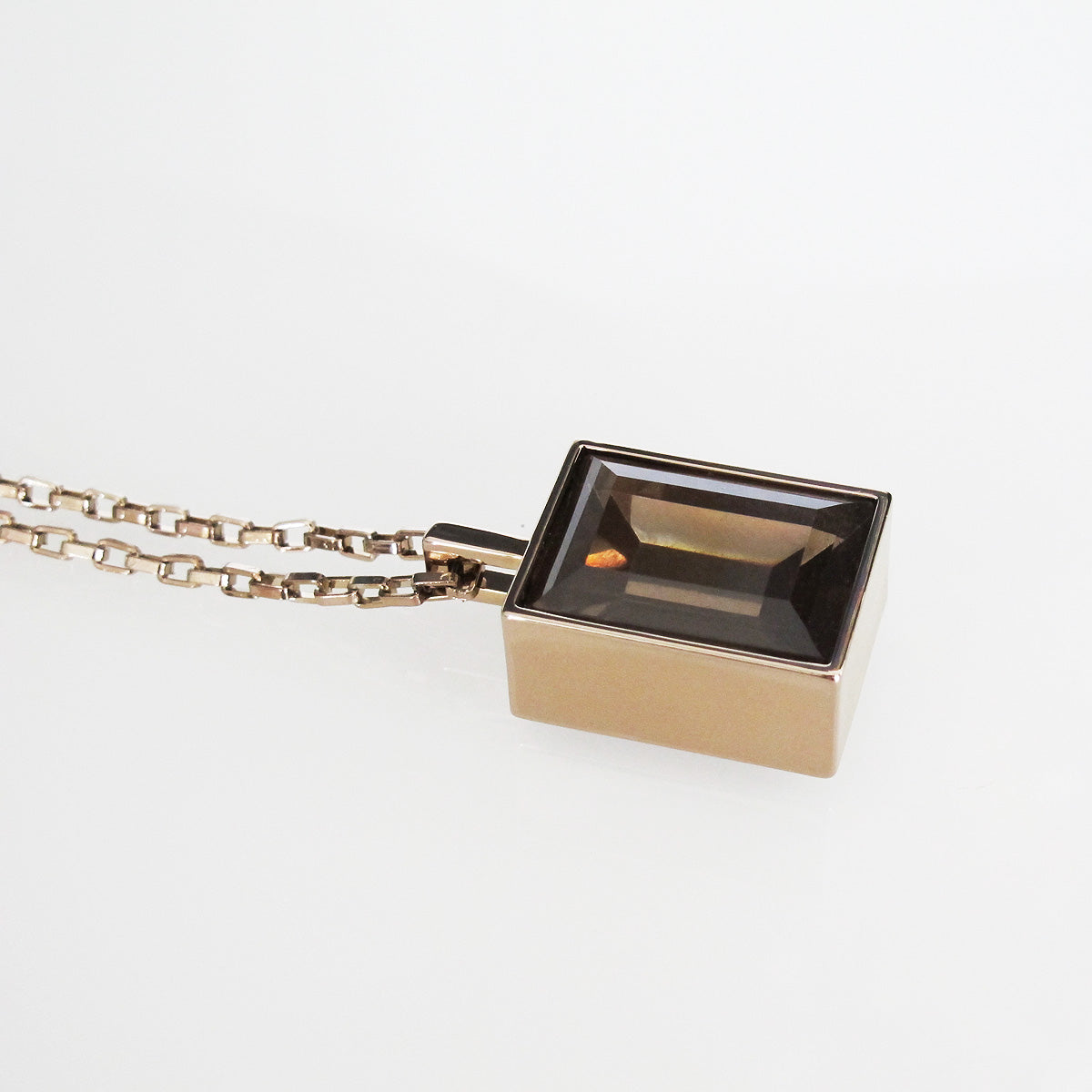 Architecture Inspired Cuboid Long Necklace (gold)