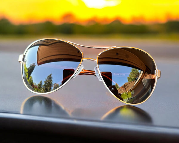 Arrow Aviator Sunglass, Hummingbird (Gold / Silver)