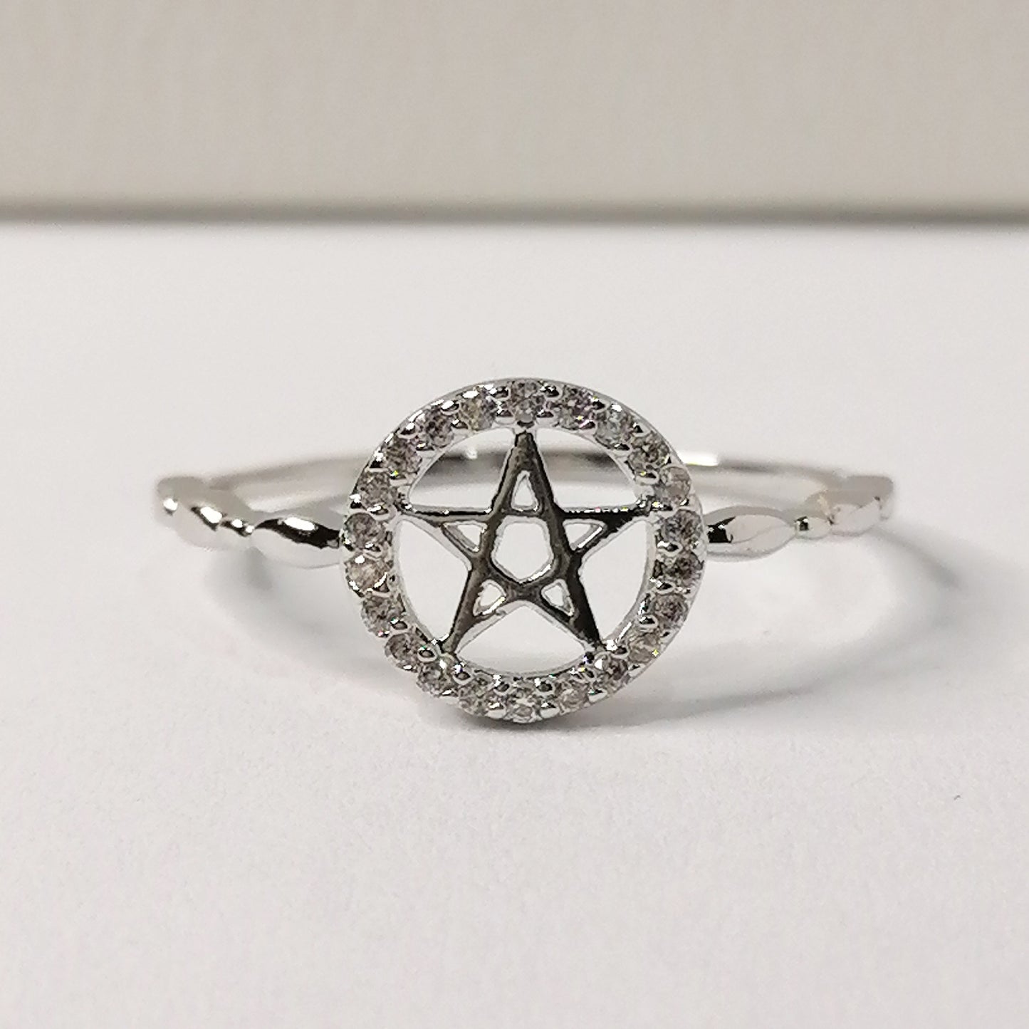 Sparkling Star Cubic Zirconia Ring