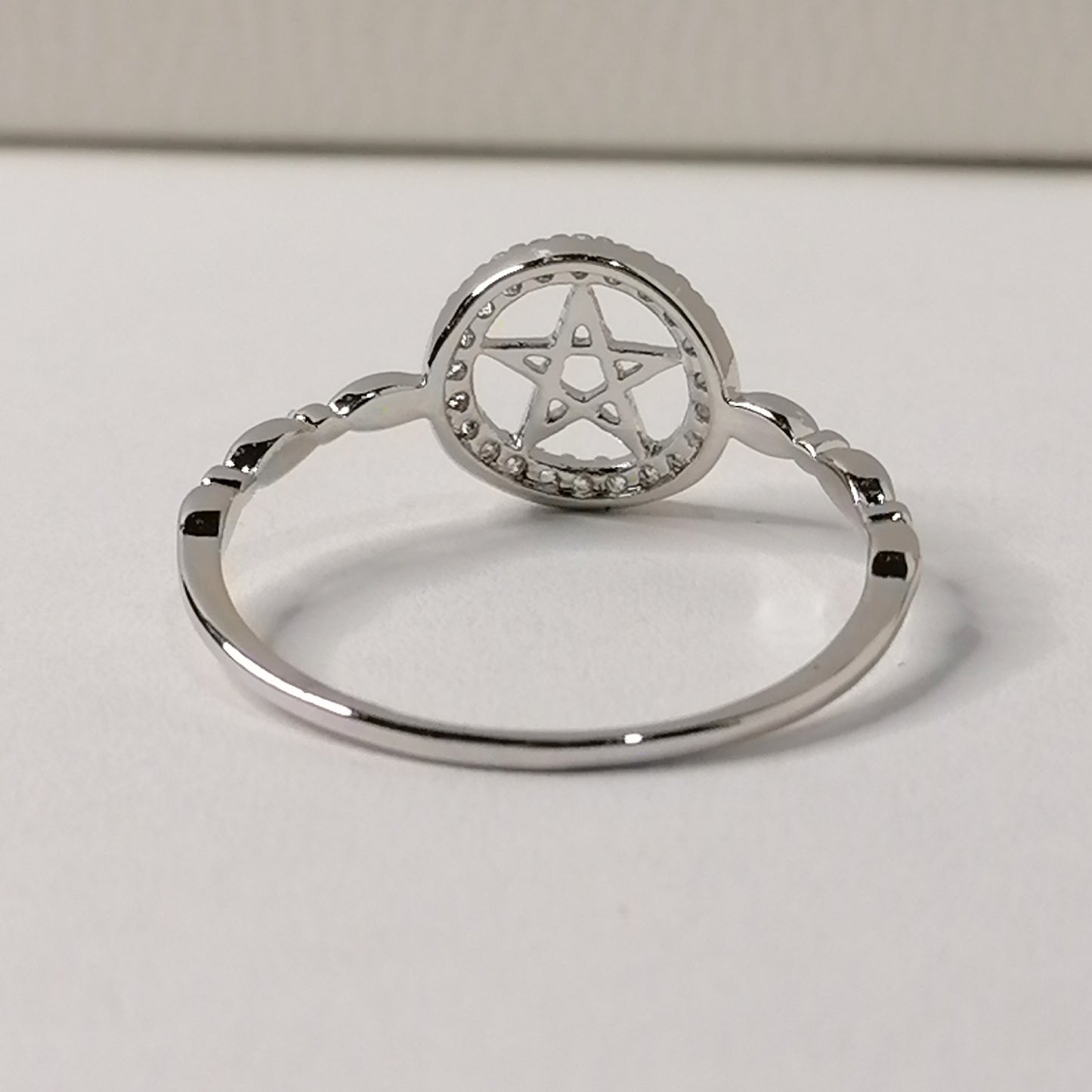 Sparkling Star Cubic Zirconia Ring